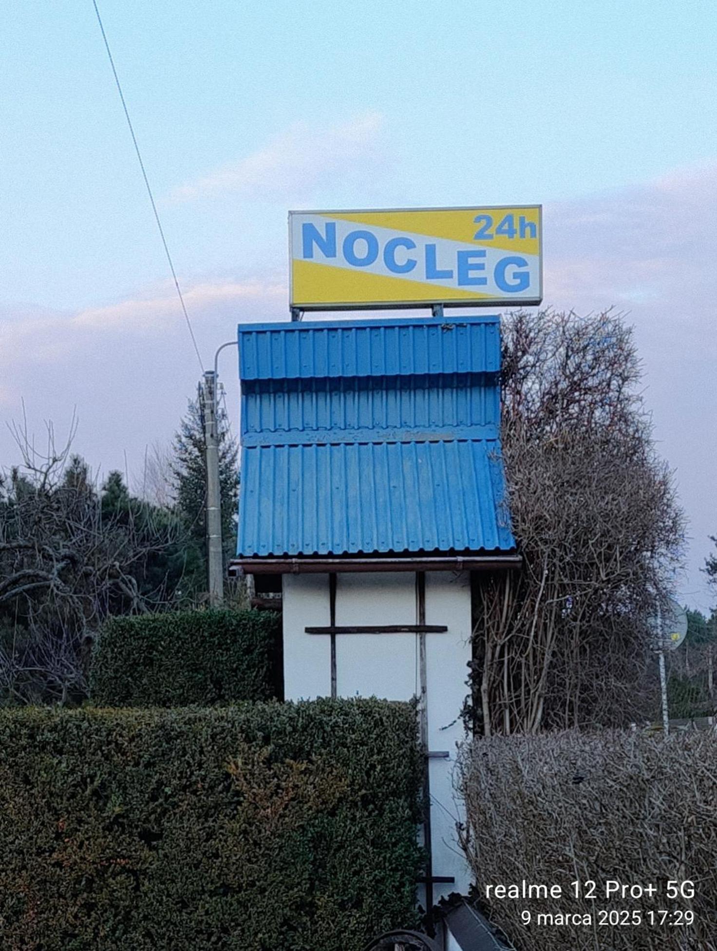 Uslugi Noclegowe I Gastronomiczne Dla Ludnosci Robert Mielcarek Kobyla Gora Exterior photo